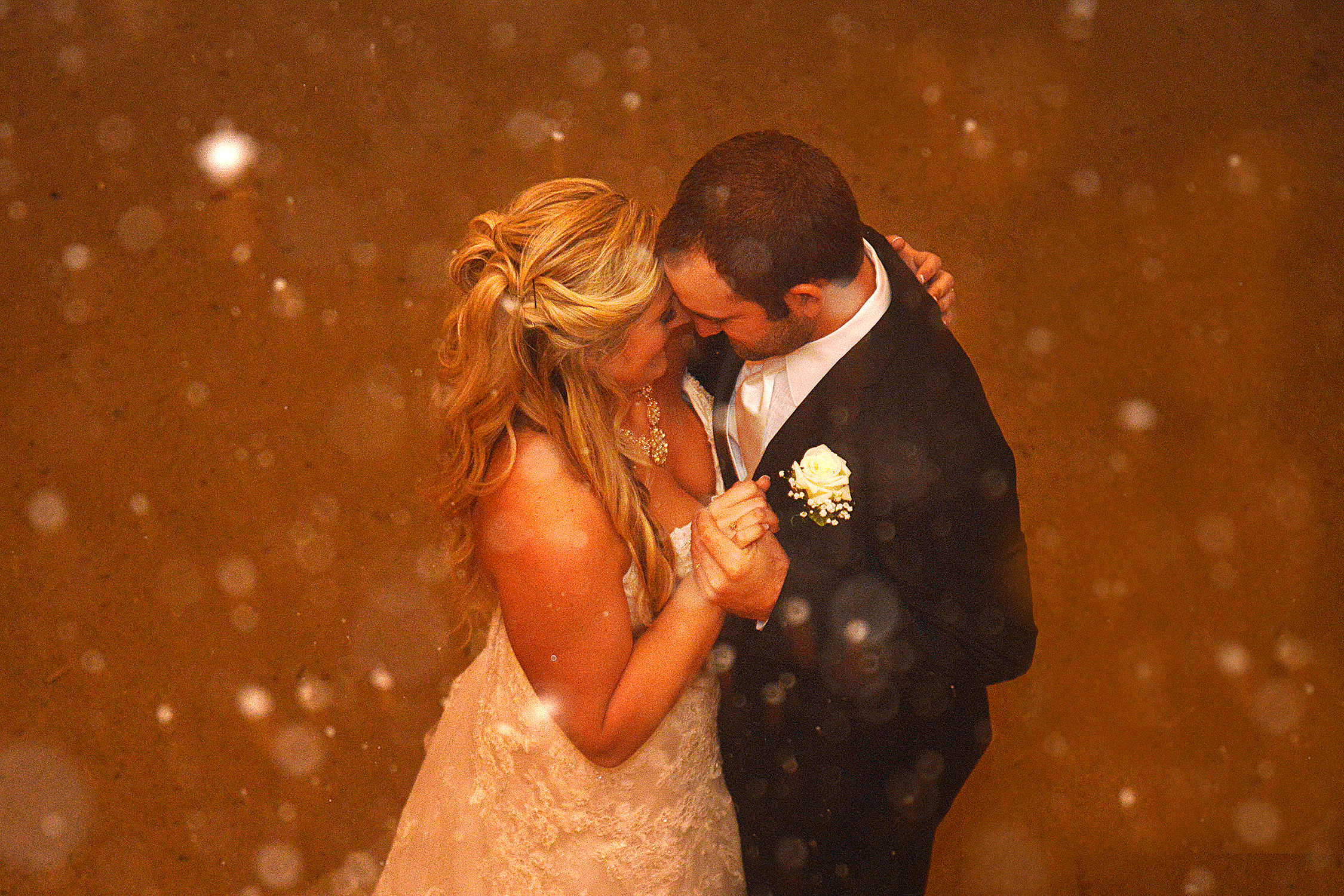 cortney&JR_firstdance2